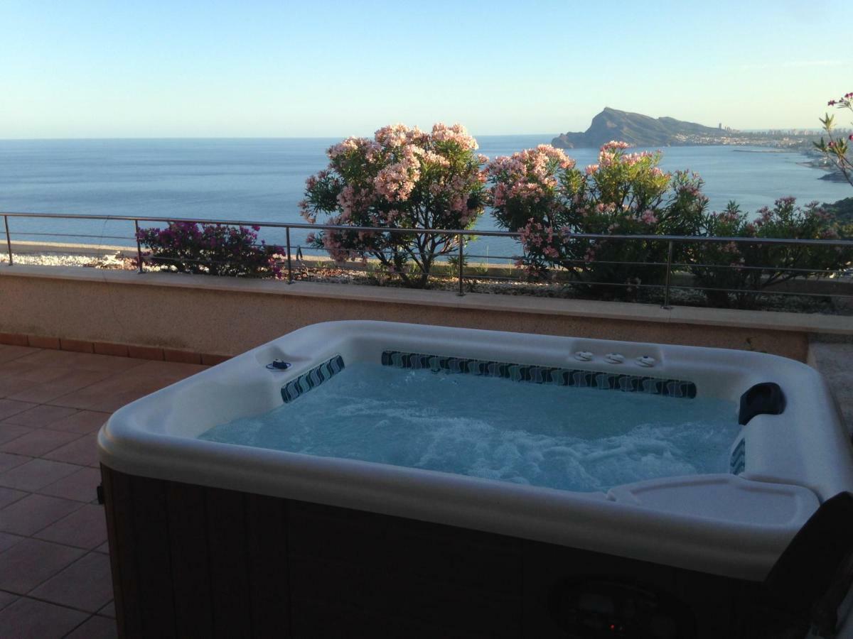 Atico Soleado Con Terraza, Jacuzzi Privado Y Vistas Al Mar Apartman Altea Kültér fotó