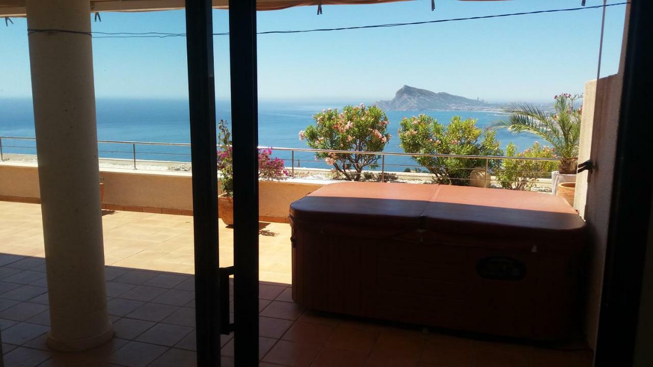 Atico Soleado Con Terraza, Jacuzzi Privado Y Vistas Al Mar Apartman Altea Kültér fotó